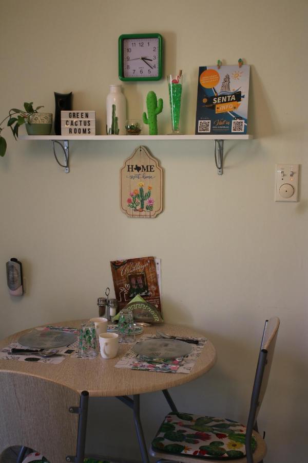 Green Cactus Rooms - Unique And Cozy House Senta Exterior foto